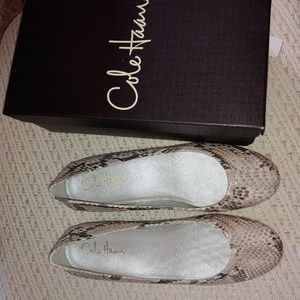 Cole Haan python air bria wedge size 8